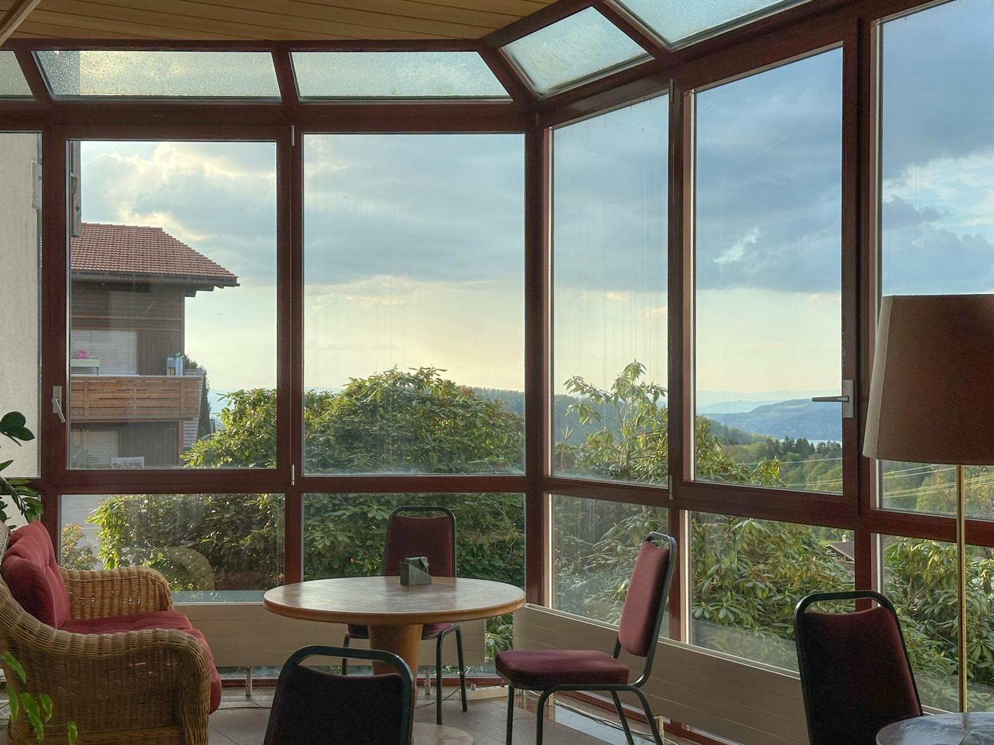 Hotel Aeschipark Aeschi Bei Spiez Buitenkant foto
