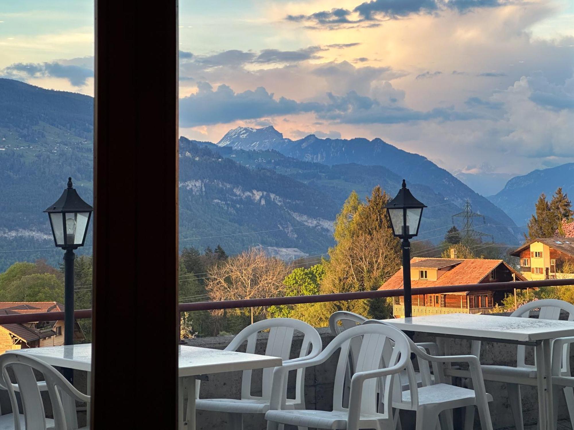 Hotel Aeschipark Aeschi Bei Spiez Buitenkant foto