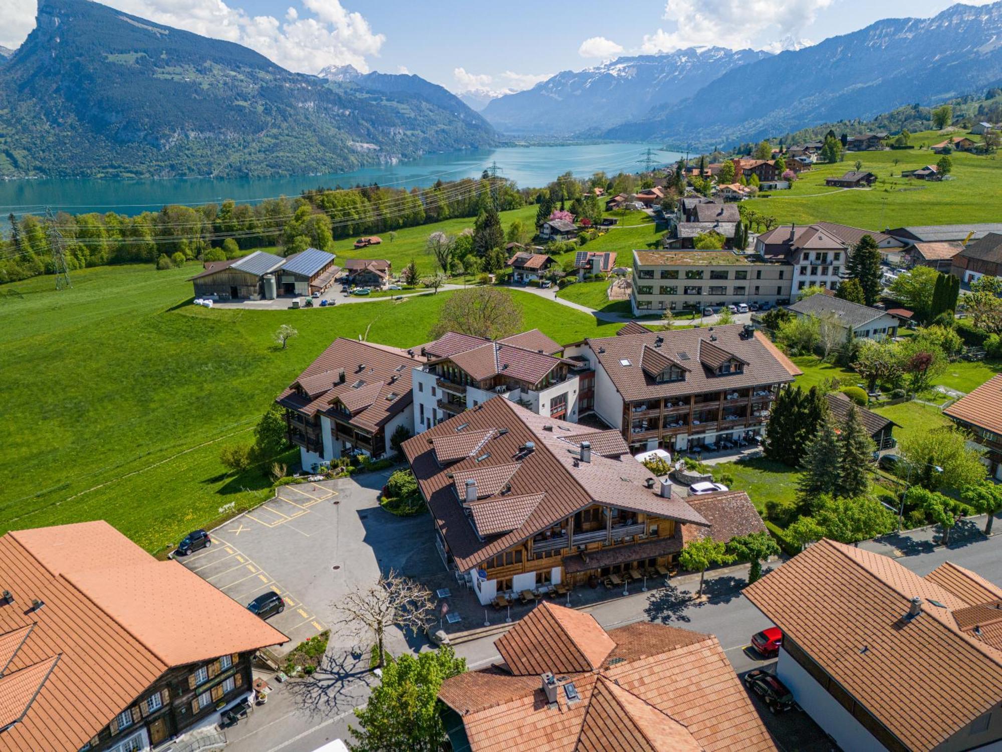 Hotel Aeschipark Aeschi Bei Spiez Buitenkant foto