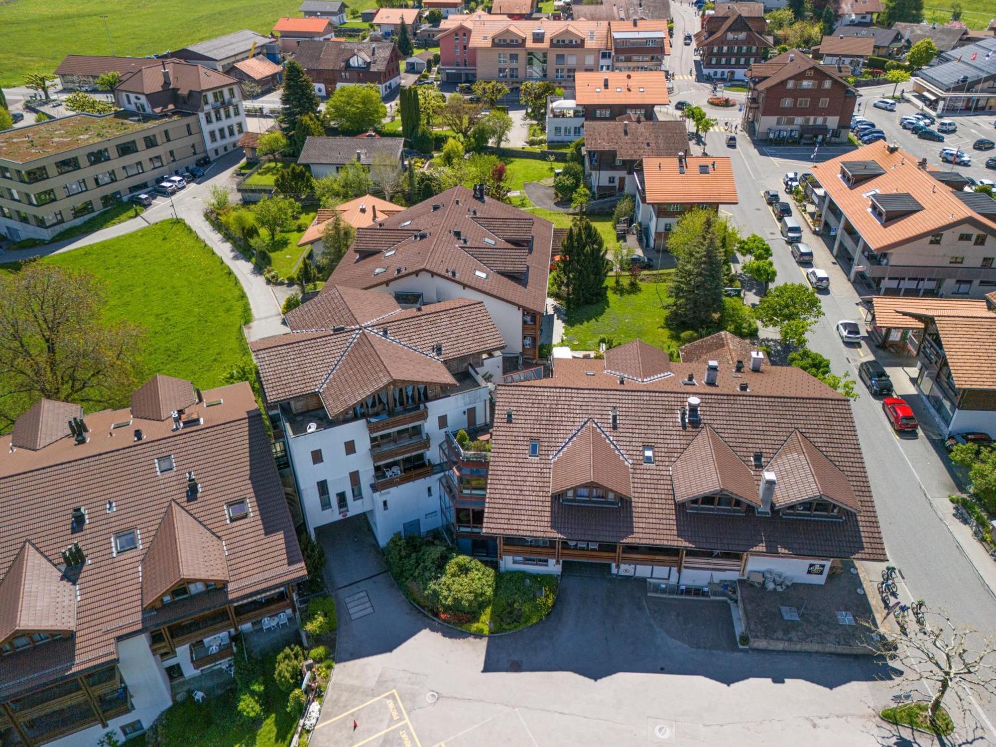 Hotel Aeschipark Aeschi Bei Spiez Buitenkant foto